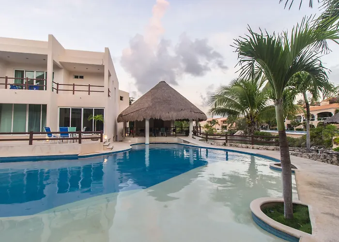 Coral Maya 4*