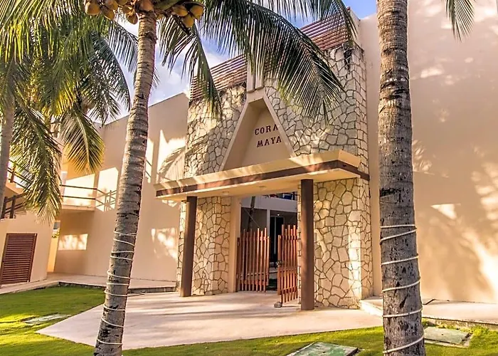 Coral Maya 4*